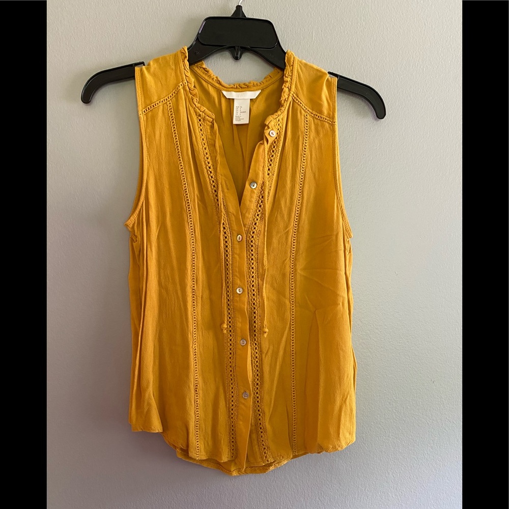 H&M mustard yellow buttoned tank top